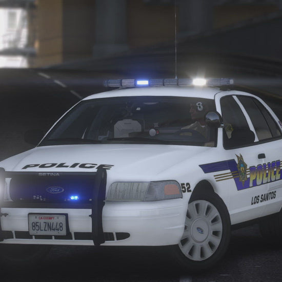A Crown Victoria police car with a Whelen Patriot lightbar, designed for use in FiveM with NON-ELS technology